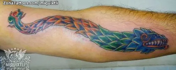 Tatuaje de Miquixtli - Quetzalcóatl Antebrazo