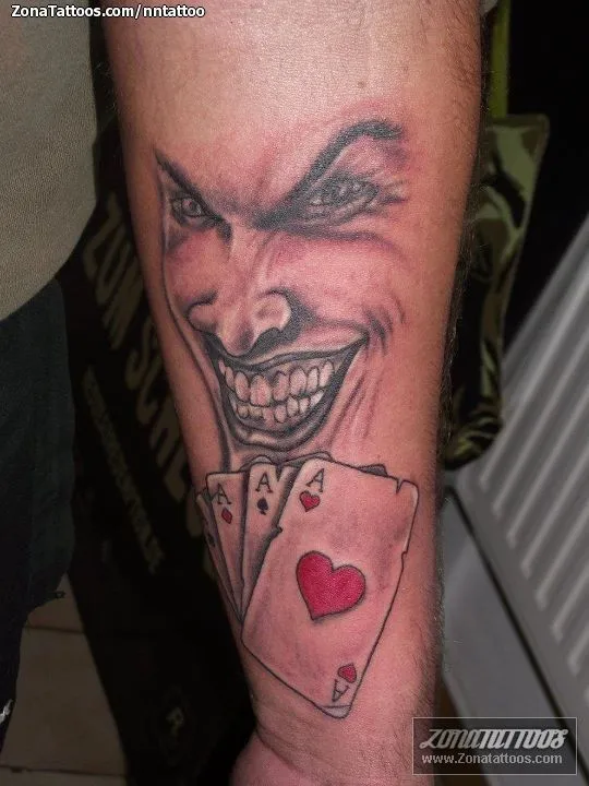 Tatuaje de nntattoo - Joker Naipes Poker