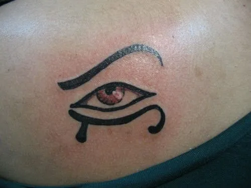 tatuaje del ojo de horus por Api | Flickr - Photo Sharing!