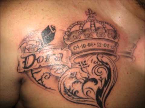 tatuaje pecho Dora, con corazón y corona - YouTube