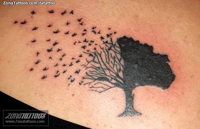 Tatuajes de arboles con aves - Imagui