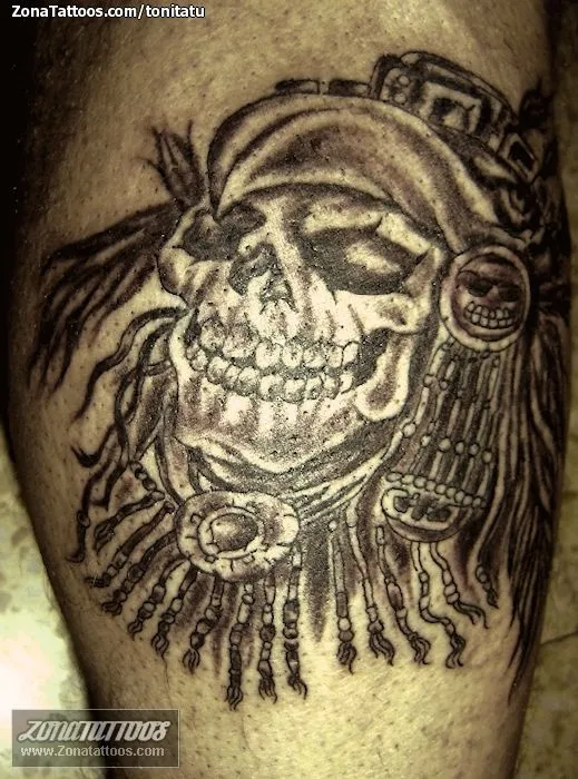 Tatuaje de tonitatu - Calaveras Aztecas