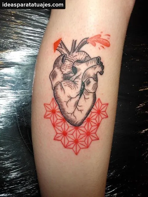 tatuajes de corazones realistas 9 | tatuajes | Pinterest | Tatuajes