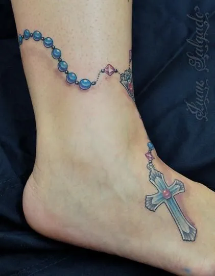 tatuajes de cruces en el pie | Tattoos | Pinterest | Tatuajes ...