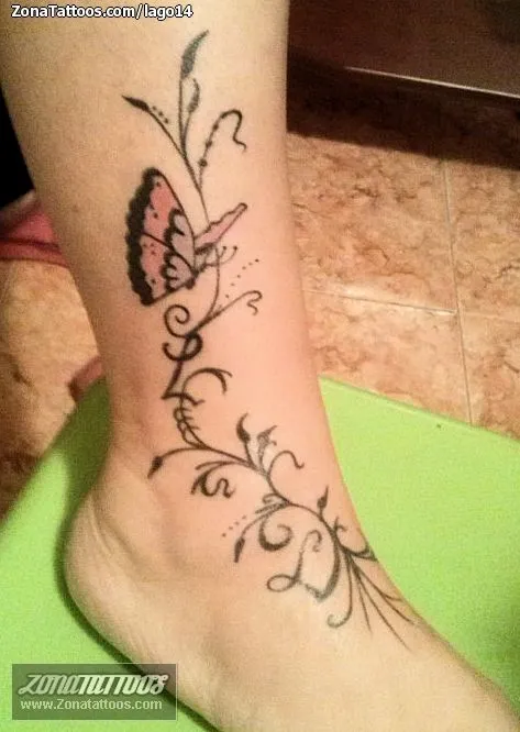 Tatuaje de Lago14 - Enredaderas Mariposas