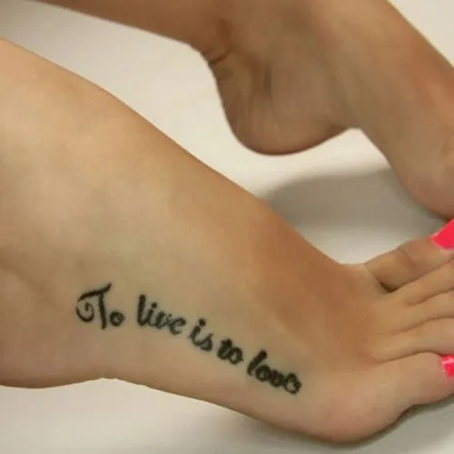 Tatuajes en el pie on Pinterest | Little Foot Tattoos, Tatuajes ...