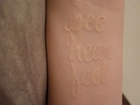 Lo llevamos en la piel: Tinta Blanca, un tatuaje original.