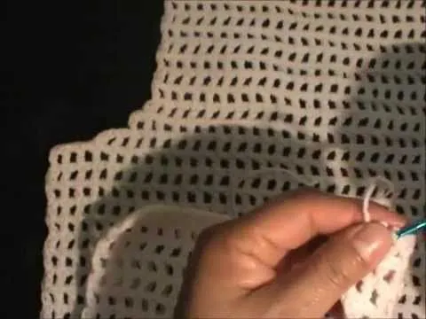 Cómo tejer un chaleco con puntada de casitas o punto red a crochet ...