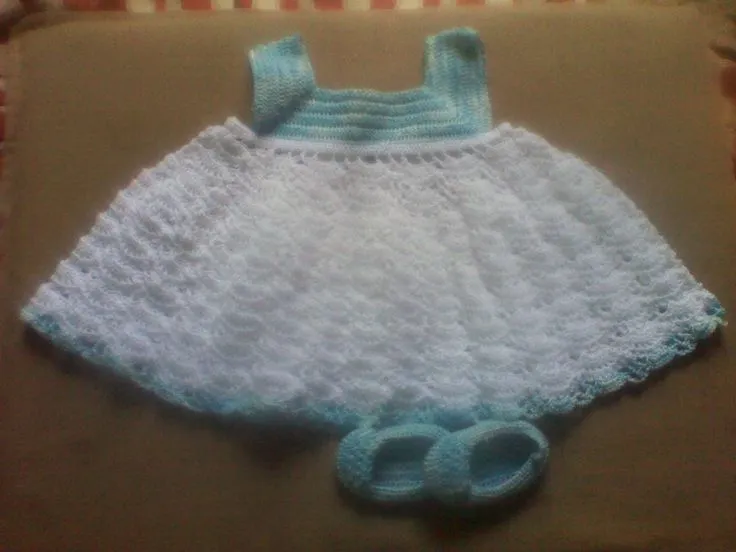tejido con aguja Nº 4 :3 | vestidos tejidos a crochet para bebes ...