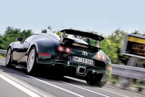 Test Bugatti Veyron 16.4 - Die Jagd beginnt - autobild.de