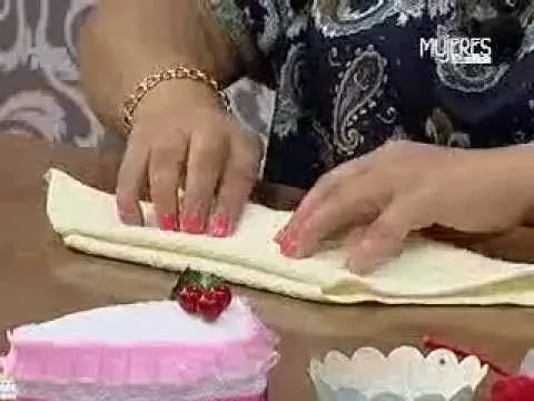 Cómo hacer un Pastel de Toalla? (METVC) - YouTube