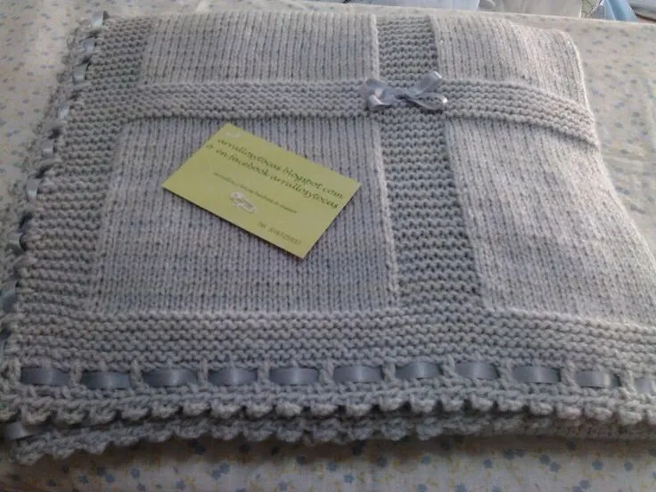 toca de lana gris hecha a mano | Mantas | Pinterest