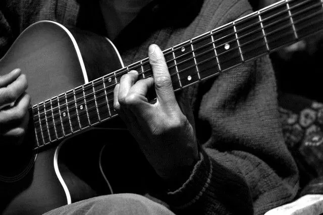Tocando la guitarra | Flickr - Photo Sharing!
