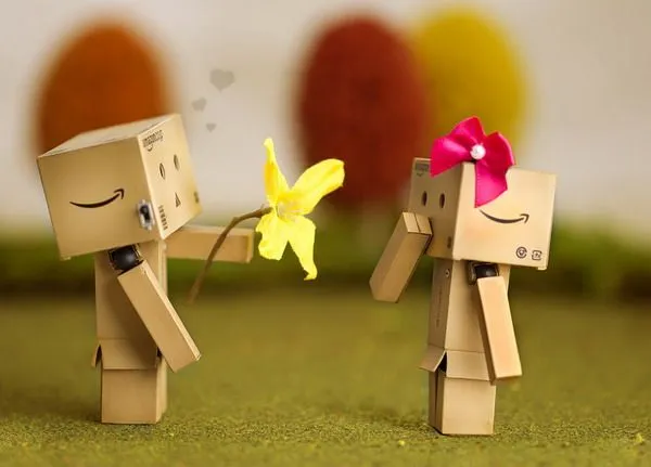 Tomates en el balcón: DANBO: UN PEQUEÑO ROBOT DE CARTÓN Tomates en el balcón: DANBO: UN PEQUEÑO ROBOT DE CARTÓN