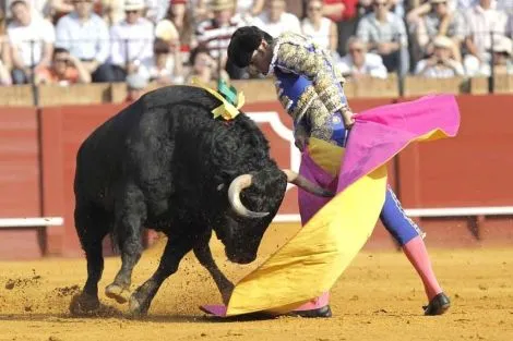 Otra tarde con más toros que toreros | Toros | elmundo.es