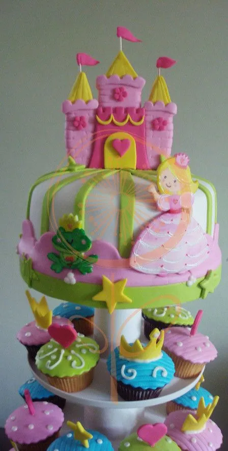 Torre y torta de ponquesitos rana y princesa 2 | Flickr - Photo ...