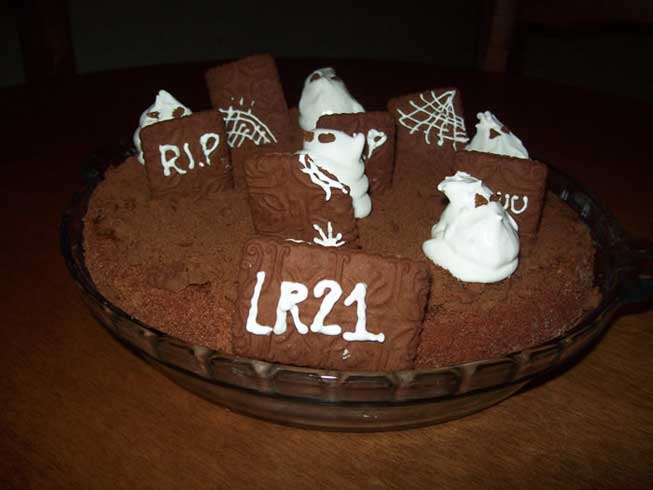 Torta de chocolate decorada para Halloween - Noticias Uruguay LARED21