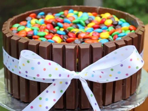 Imagenes de tortas decoradas con chocolates - Imagui