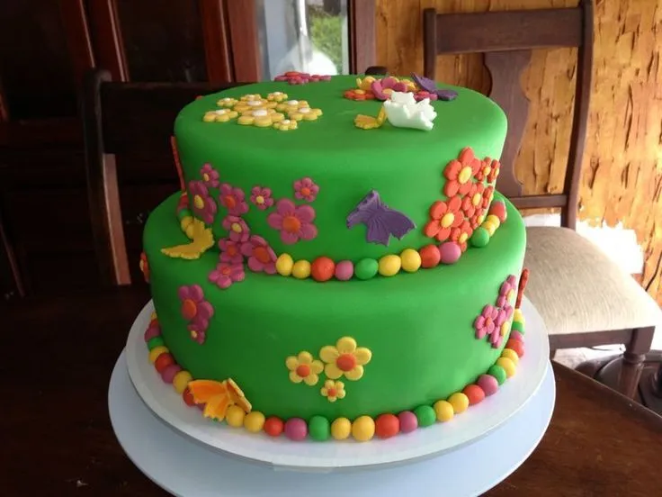 Torta de flores con mariposas!! | tortas | Pinterest