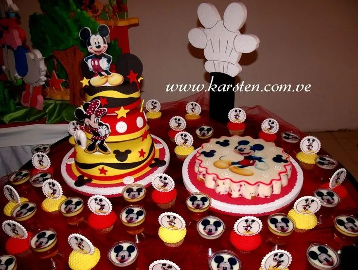 Torta, Gelatina, Cupcake´s de Mickey Mouse | party | Pinterest