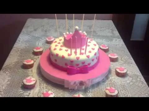 Torta de Julia, de 4 años! - YouTube