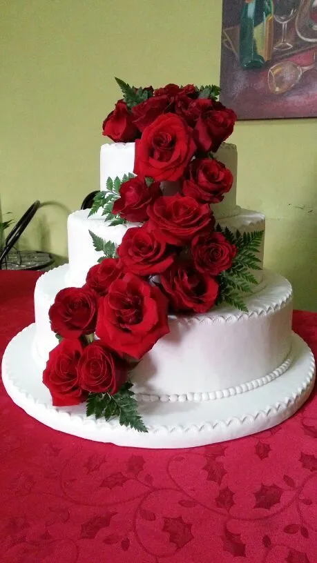 Torta de matrimonio con flores naturales | tortas | Pinterest