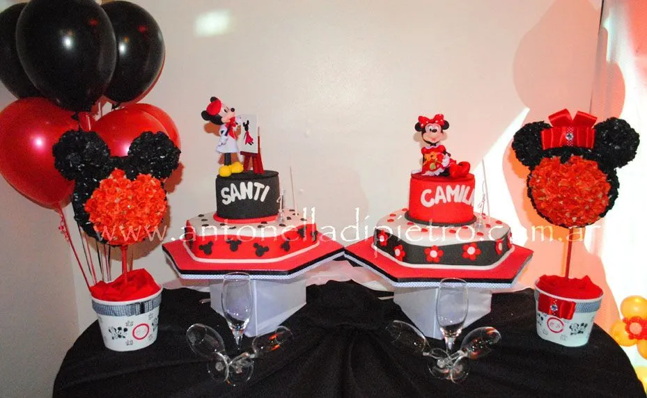 Torta de Mickey y Minnie mouse. Topiarios de Mickey | Fiestas ...