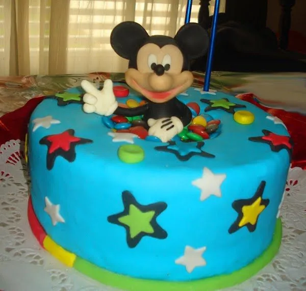 Leticia Angeleri: Torta de Mickey Mouse