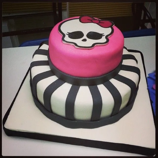 Torta de Monster High | Cesar's Cakes & Design