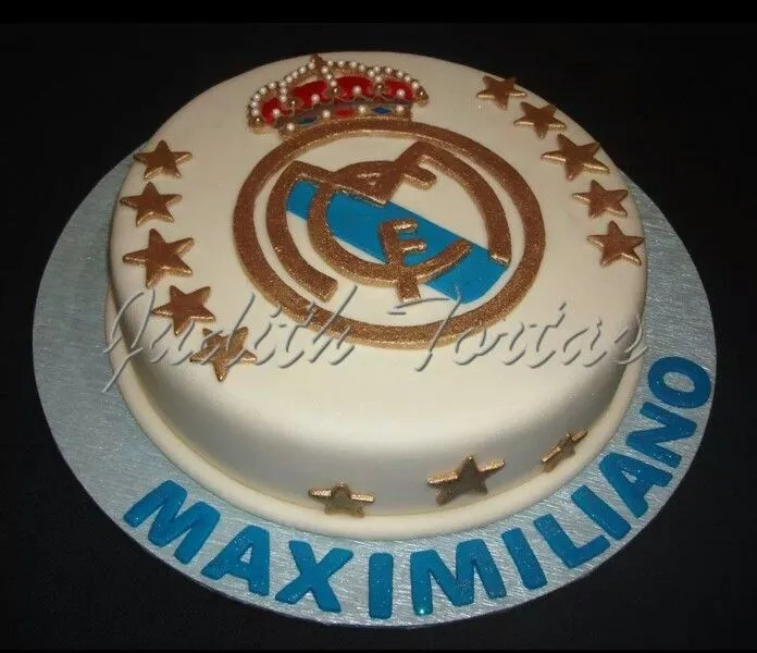 Torta de chocolate "Logo Real Madrid" | Torta para Hombres/Men ...