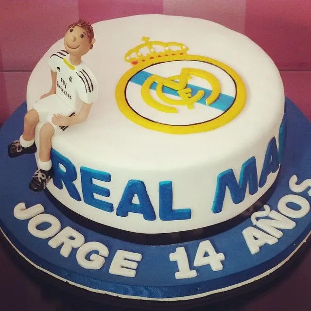 torta #realmadrid #fútbol #soccer #fondant #cake #party #birthday ...