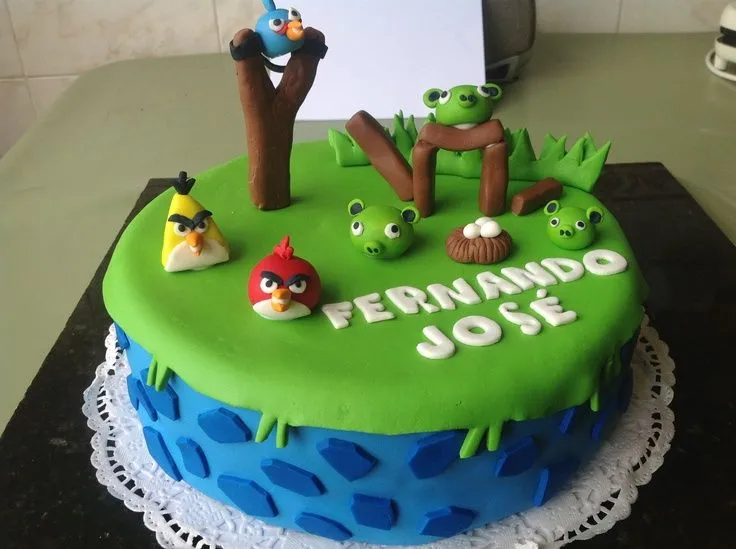 Tortas angry birds on Pinterest | Angry Birds, Souvenirs and Star Wars