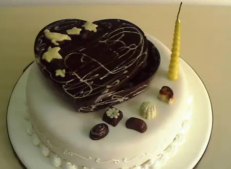 Tortas de chocolate y decoracion tortas con chocolate y bombones ...