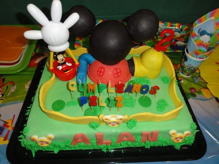 Tortas cuadradas de Mickey Mouse - Imagui