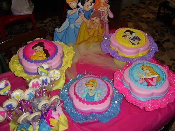 Tortas de cumpleaños de princesas Disney - Imagui
