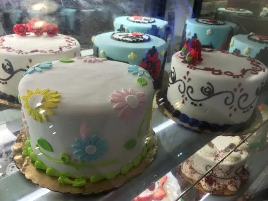 tortas decoradas con fondant: fotografía de Carlo's Bake Shop ...