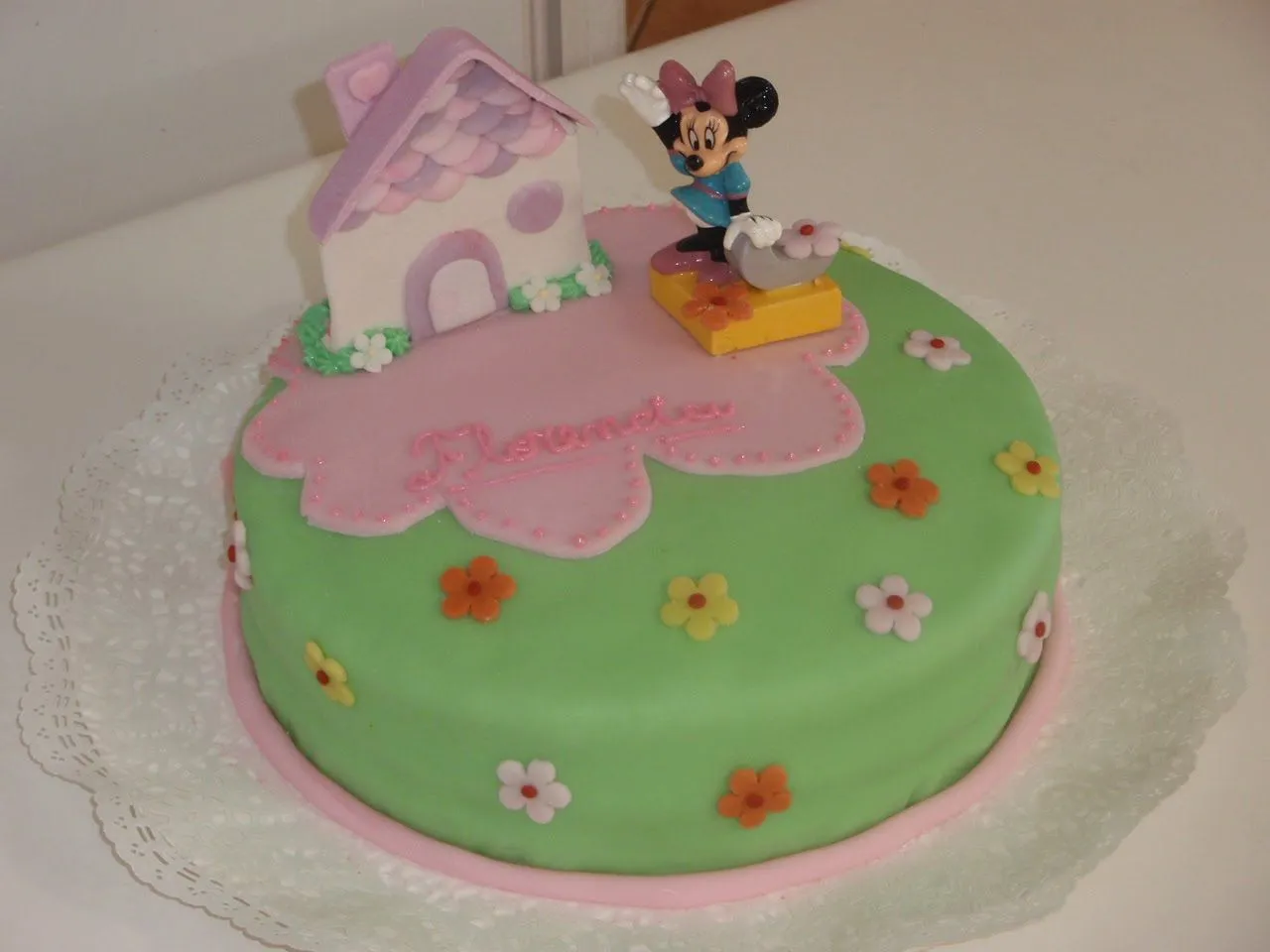 Tortas Infantiles: Minnie Mouse
