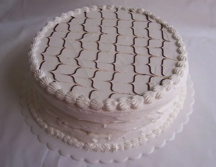 Torta decorada con merengue para hombre - Imagui