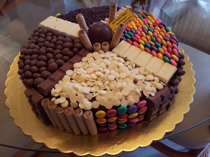 Tortas divertidas on Pinterest | Kit Kat Cakes, Candy Cakes and ...
