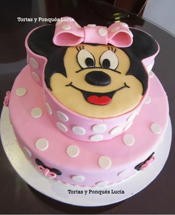 Tortas y Ponques Lucia: Torta de Minnie Mouse