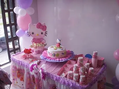 Tortas y Ponques Lucia: Tortas de Cumpleaños para niñas