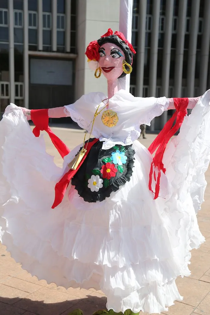Traje de jarocho, significado y elementos del bello traje típico  veracruzano - SinEmbargo MX