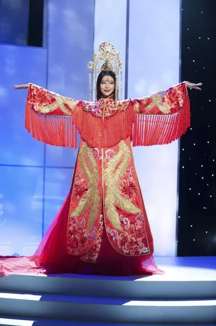 Miss Universo 2011: Miss China, con un traje típico de su país ...