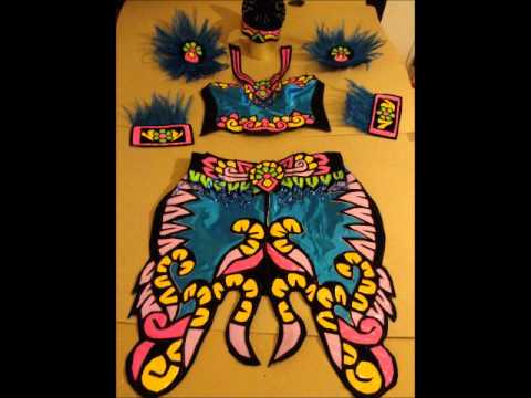 Trajes de Danza Azteca - YouTube