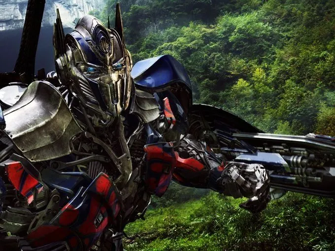 Transformers 4: Neue Bilder von Optimus Prime & Dinobot – GIGA