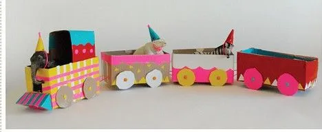 Cómo hacer un tren con cajas de cartón - Juguetes Cómo hacer un tren con cajas de cartón - Juguetes