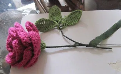 TRICO y CROCHET-madona-mía: Rosas a crochet o ganchillo Paso a Paso