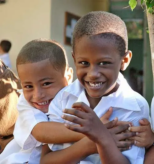 Tuneras: En Cuba: caras sonrientes de niños felices