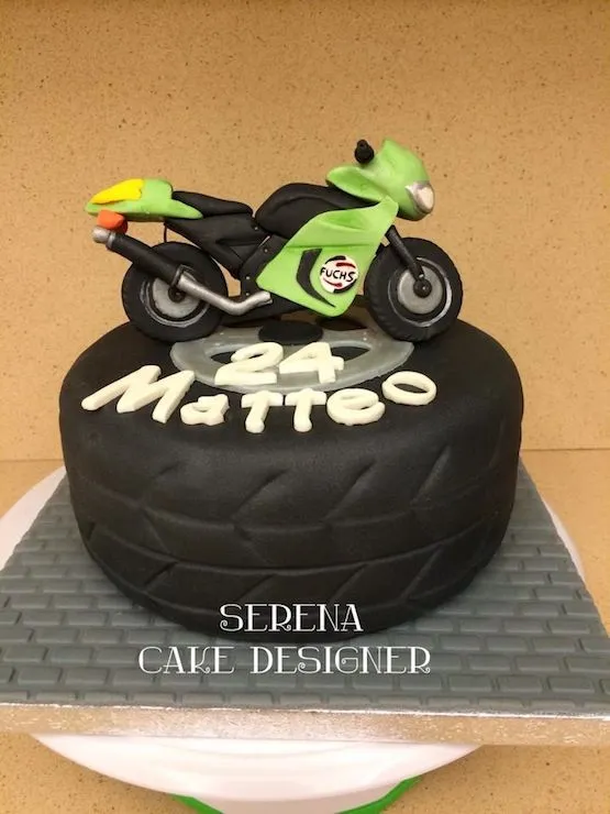 Torte per un motociclista - Cakemania, dolci e cake design