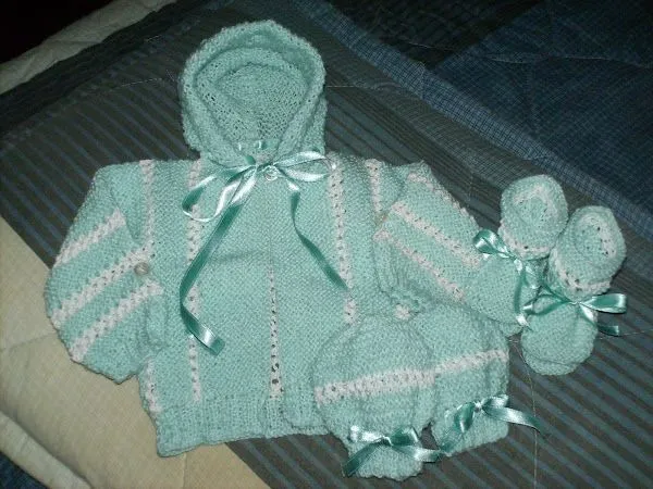 Tutorial vestidos recien nacidos tejidos a crochet - Imagui